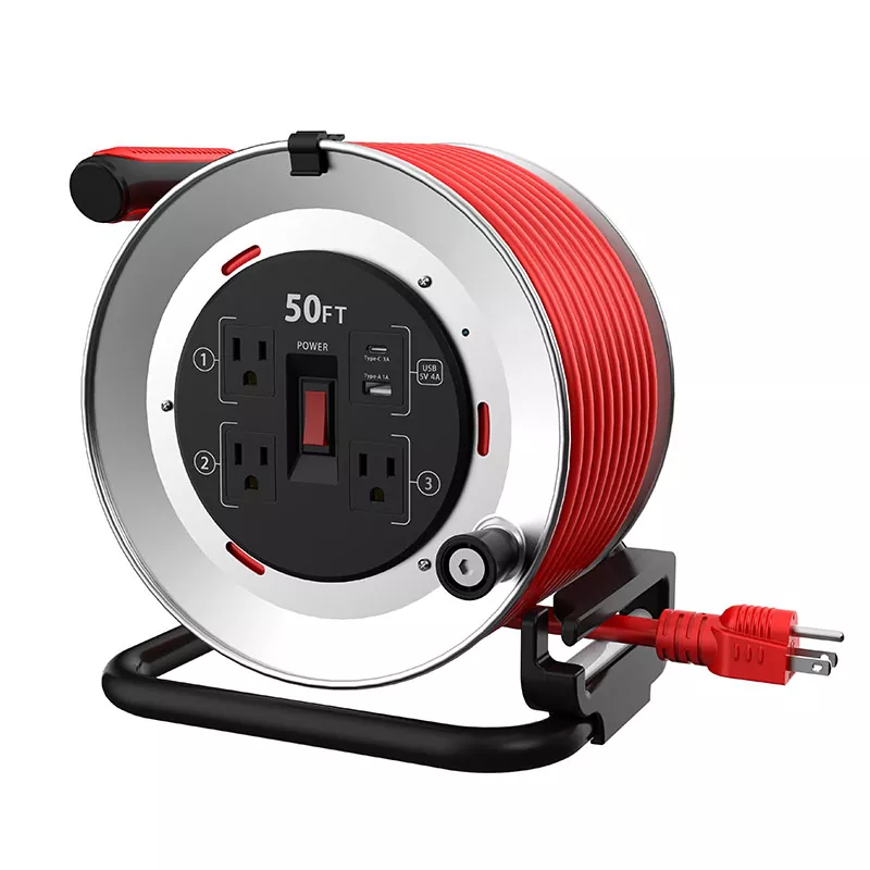 3 ulostuloa Usb4a metallijohtokela 50 jalkaa