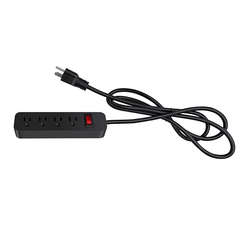 4 pistorasiaa Power Strip