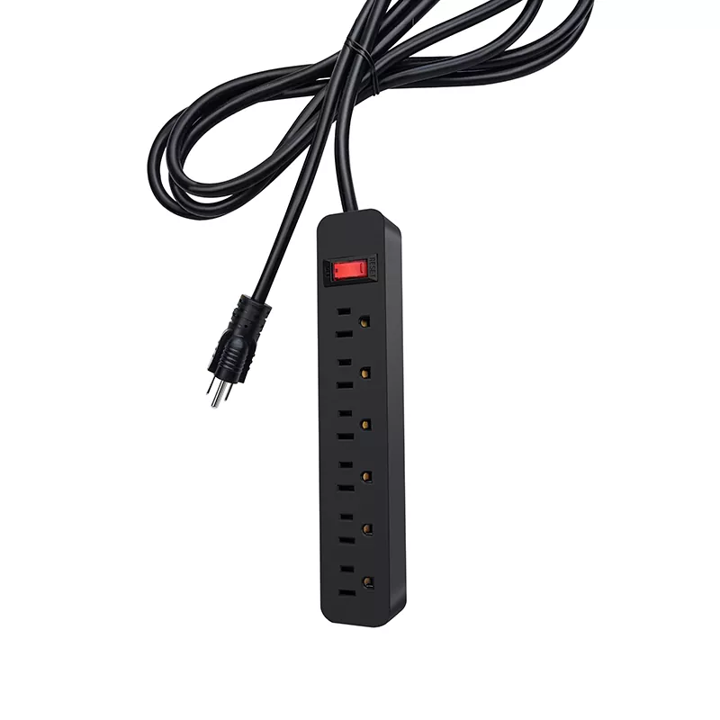 6 pistorasiaa Power Strip
